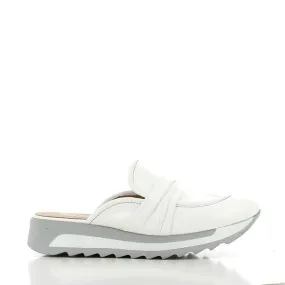Igualados 2453 White Mules