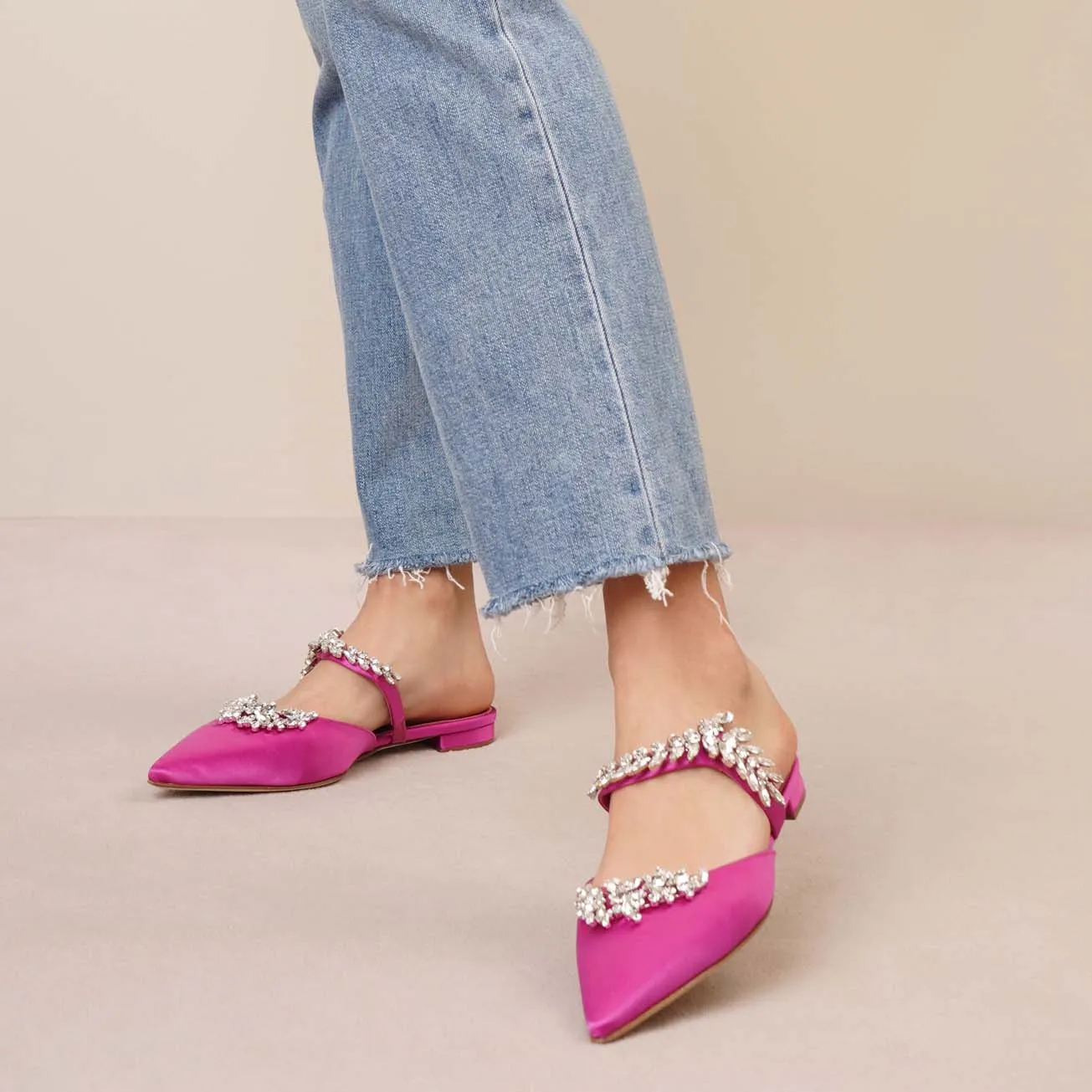 Lurum pink satin flats